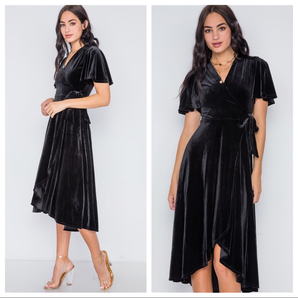 1 LEFT Sasha Velvet Black Dress, Must have 🌹 - Picture 2 of 7